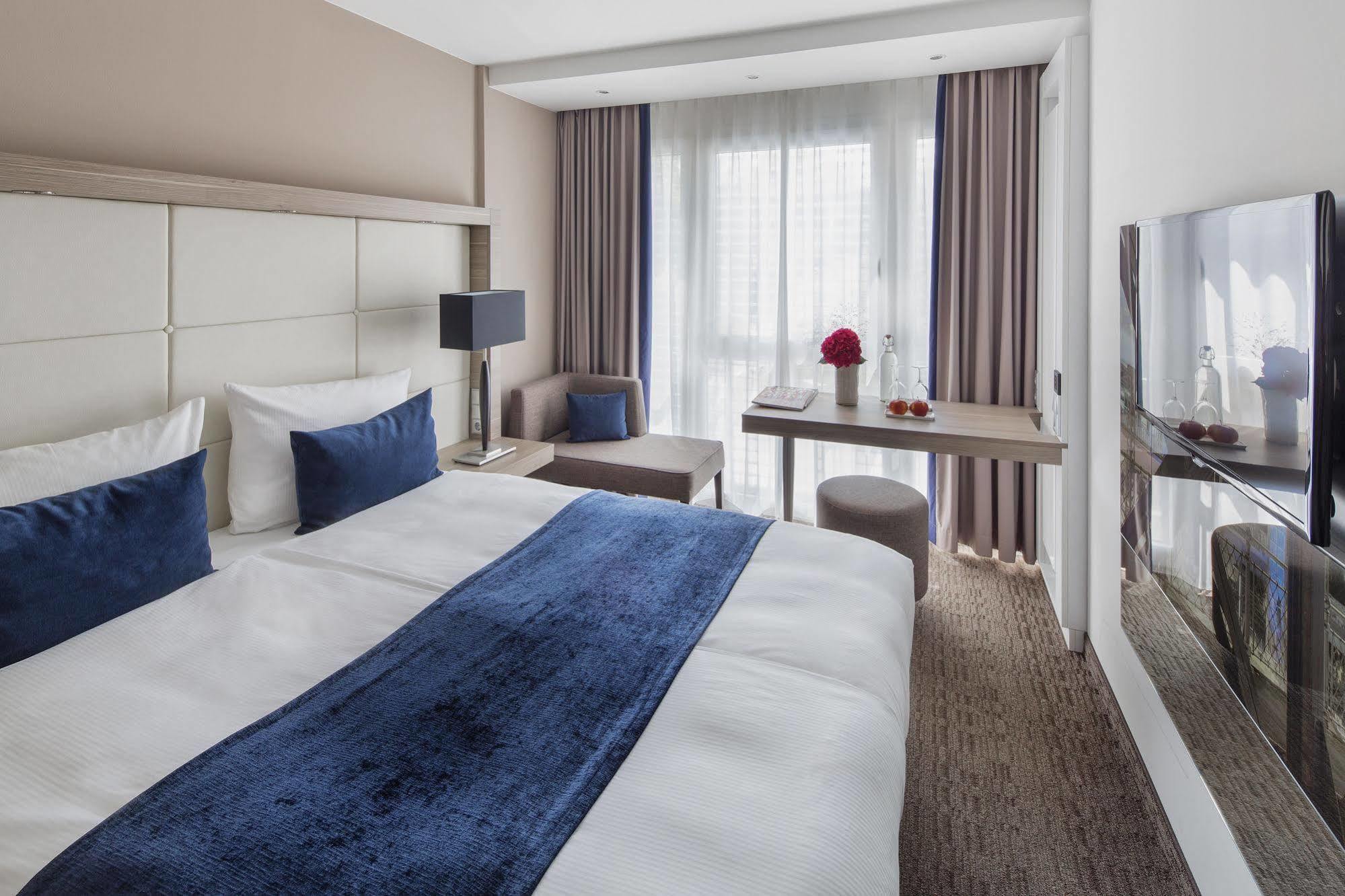 The Alex Hotel Фрайбург-у-Брайсгау Екстер'єр фото